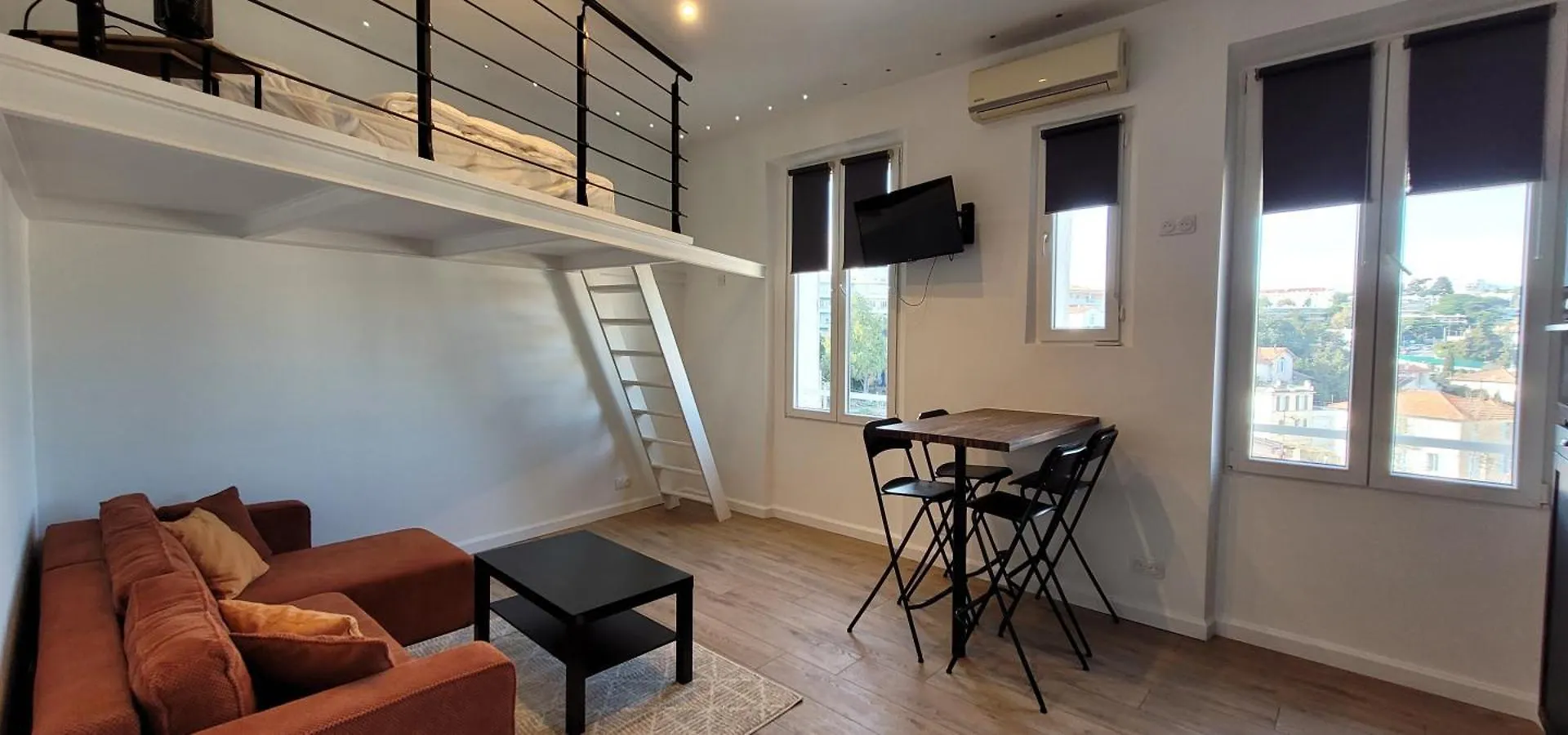 Apartment Studio Cosy, 8 Min A Pied Du Palais Et De La Plage Cannes